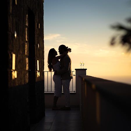 Casa Clementina Marciano Bed & Breakfast มัสซาลูเบรนเซ ภายนอก รูปภาพ